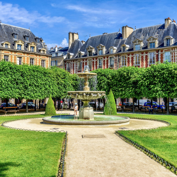 Le Marais and Place des Vosges, The Marais District & Place des Vosges  Paris, Tourism information and hotels nearby