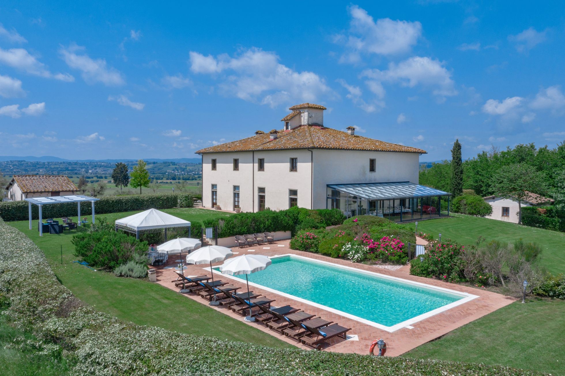 Villa Belvedere The Luxury Travel Book