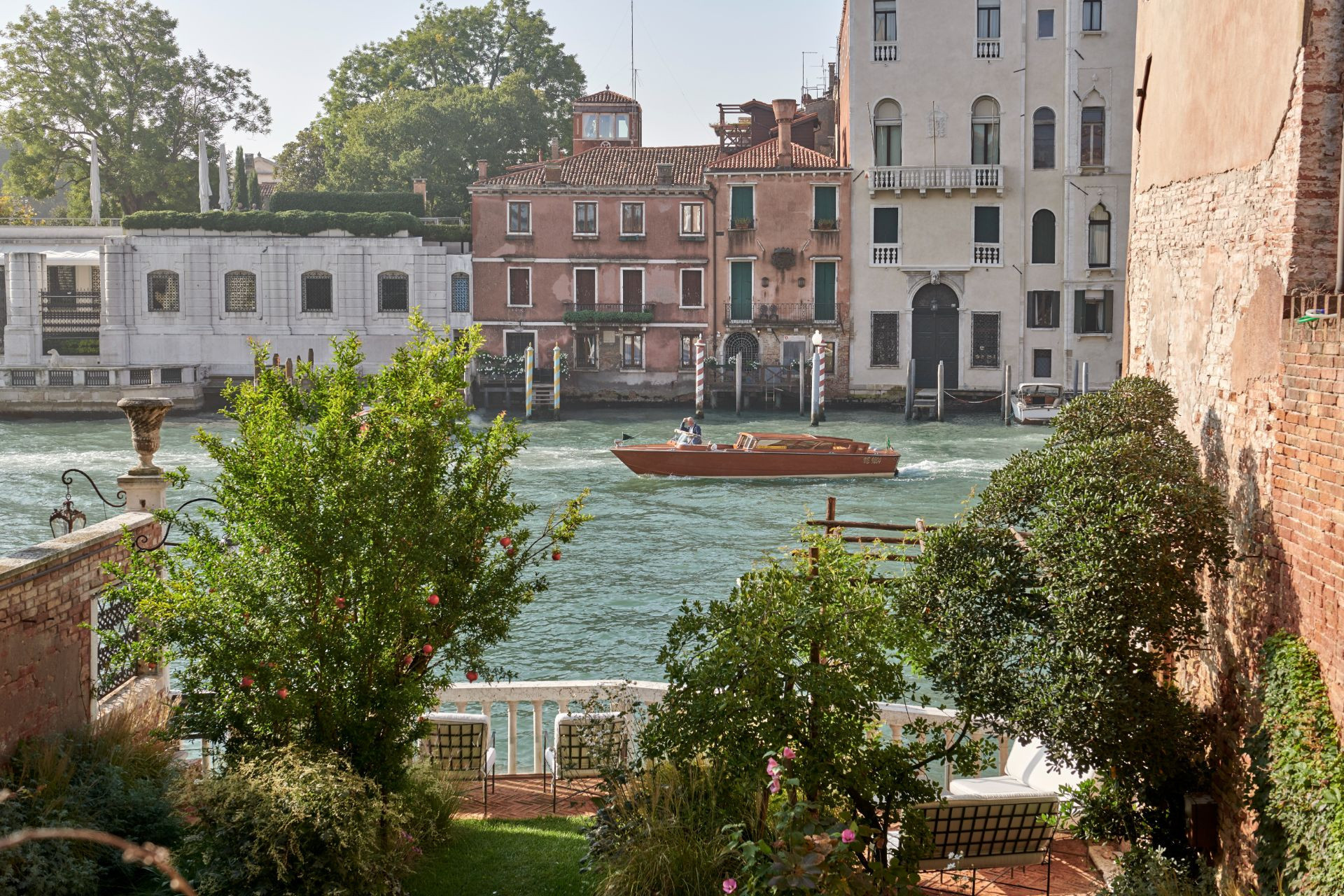 Embrace Vibrant Venice: cultural experiences and sensational stays