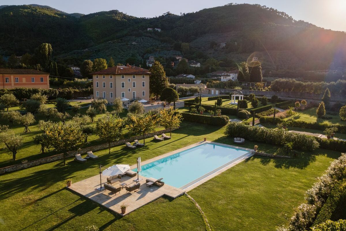 Luxury wedding villa in Italy