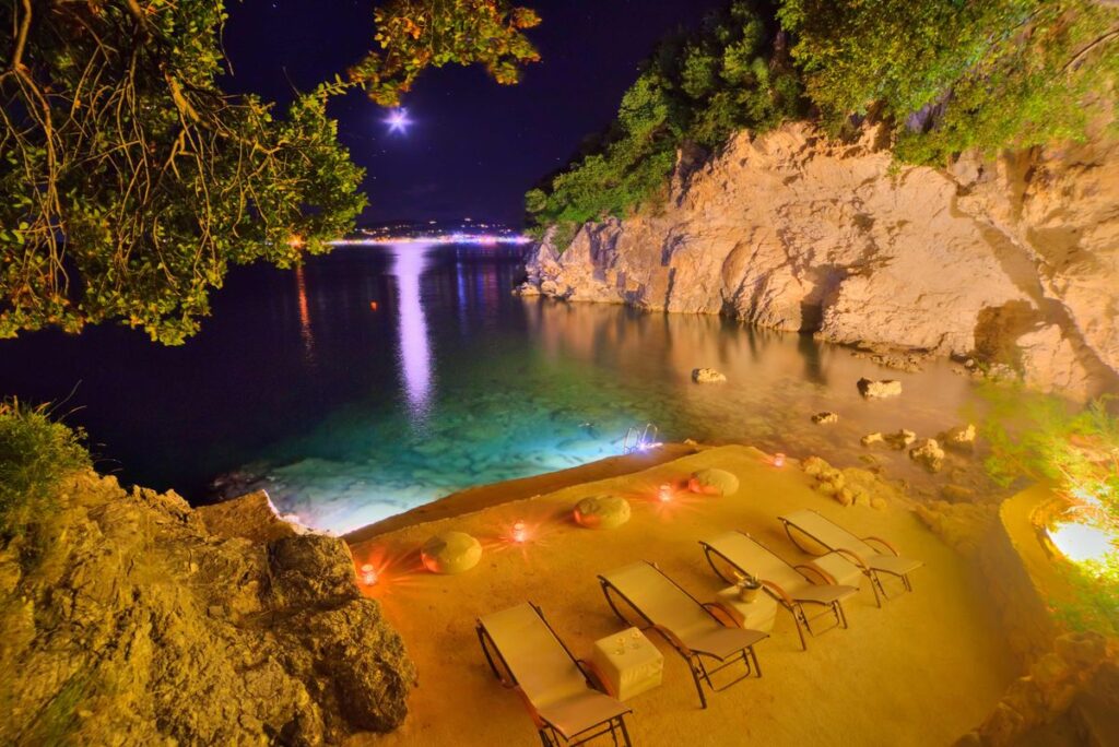 Luxury Greek villa holidays
