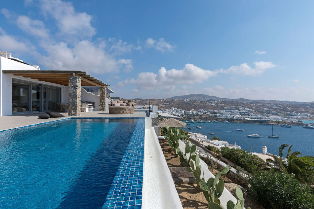 Luxury Greek villa holidays in Mykonos