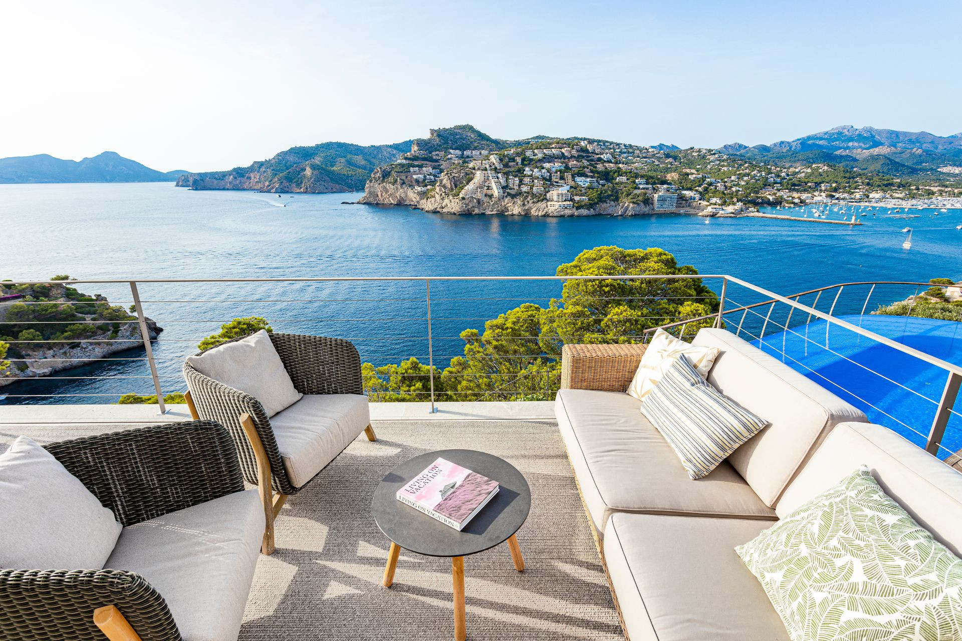 Luxury villas to rent near the best beach clubs in Europe